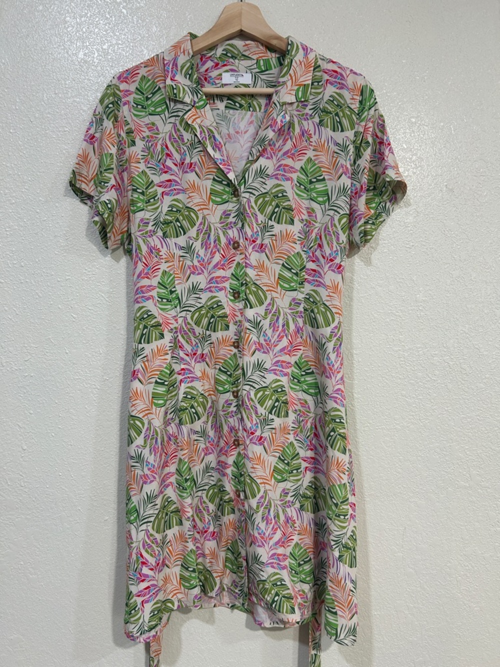 UNTUCKit Women’s JulieTropical Leaf Print Button Front Shirt Dress Sz 10 - Picture 2 of 13